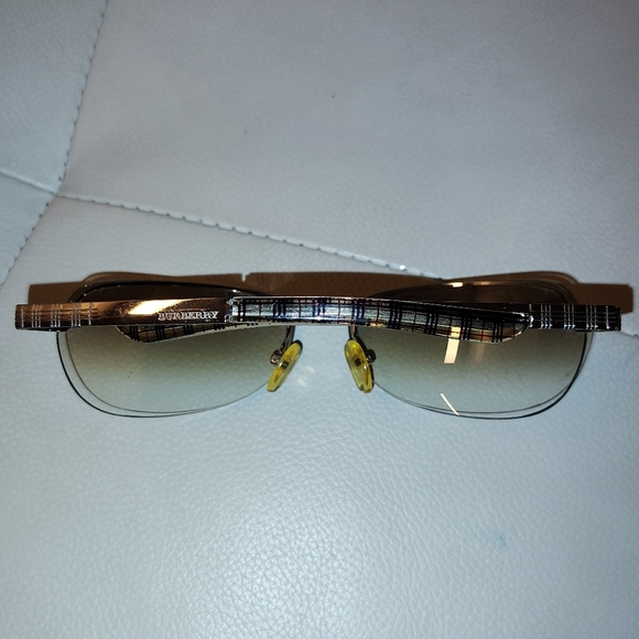 Burberry Rimless Sunglasses - Picture 2 of 4
